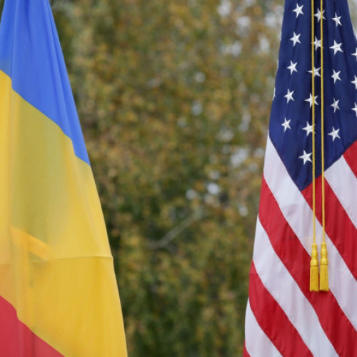 47 de români în custodia autorităților americane urmează să fie deportați, anunță Ambasada României din SUA, precizând că niciunul dintre aceștia nu va fi transportat la baza Guantanamo. Într-un răspuns transmis Digi24.ro, reprezentanții diplomației române subliniază că informația despre transferul la Guantanamo, vehiculată de Politico în urma accesării unor documente de la administrația Trump, nu are temei în realitate.