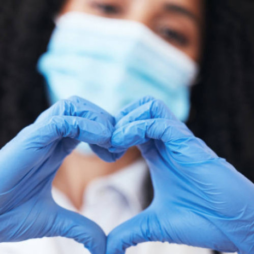 Asociația &quot;Inima Medicală&quot; Oradea oferă servicii de îngrijire la domiciliu și sprijină financiar pacienții defavorizați