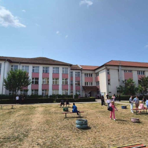 bacalaureat 2025: câți elevi care au intrat în clasa I acum 12 ani s-au prezentat la examen