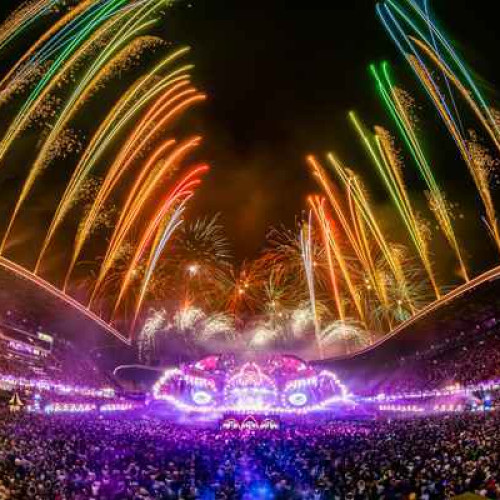 Elevii din România care vor lua nota 10 la bacalaureat vor primi bilete gratuite la festivalul UNTOLD