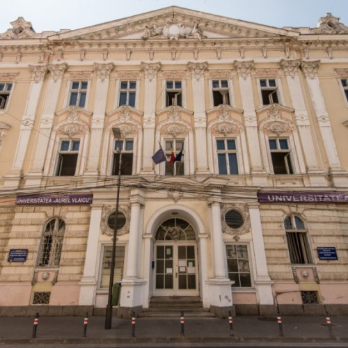 Universitatea „Aurel Vlaicu” din Arad începe înscrierile pentru admitere