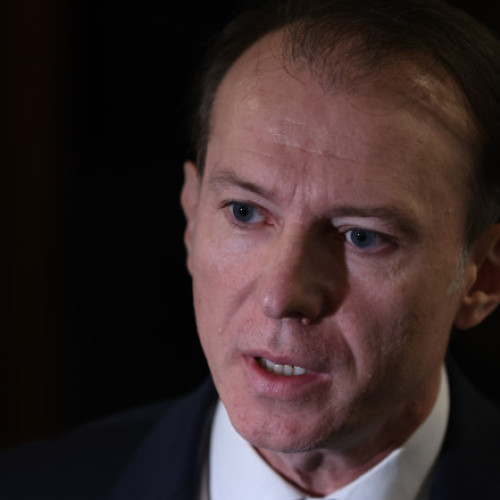 PNL trebuie să părăsească urgent negocierile legate de guvernare, susține fostul premier Florin Citu, deoarece în discuții se discută despre creșterea taxelor, indiferent de tipul acestora. Acesta a afirmat pe Facebook că, sub conducerea PNL, taxele au crescut în fiecare an între 2022 și 2025. Potrivit lui Citu, consecințele sunt vizibile: investițiile au scăzut, antreprenorii se simt sufocați iar încrederea în fiscalitate a fost zdruncinată.