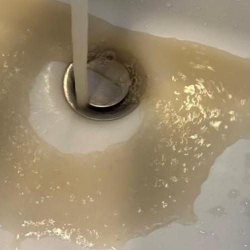 probleme grave în rețeaua de apă în zona strada Razoare 7