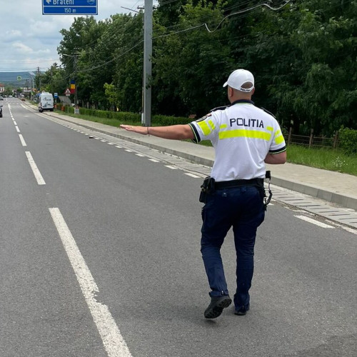 epurare: polițiști din Ștefănești pun accent pe siguranța rutieră în timpul unei acțiuni speciale