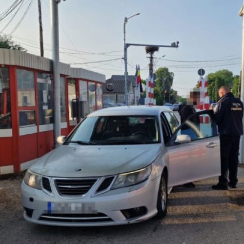 Controale la frontiera în Moldova: un bărbat cu permis fals de conducere arestat