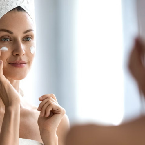 bakuchiol, alternativa naturala la retinol în îngrijirea pielii