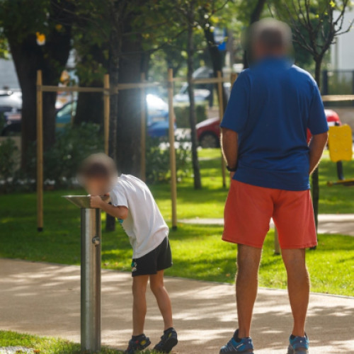 Cetățean din Cluj solicită măsuri pentru siguranța copiilor la locurile de joacă