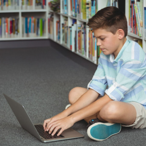 Google își reafirmă opoziția față de verificarea vârstei în magazinele de aplicații