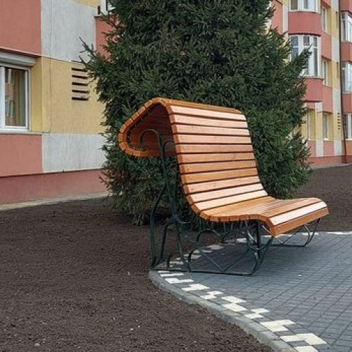 bărbat găsit mort pe o bancă în Rădăuți