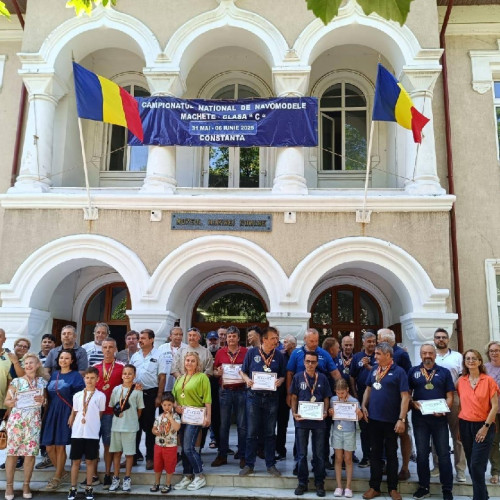 Peste 170 de navomodele și diorame navale, prezentate de 12 cluburi sportive din întreaga țară, au fost participante la un eveniment organizat de Federația Română de Modelism și Clubul Sportiv Farul Constanța.