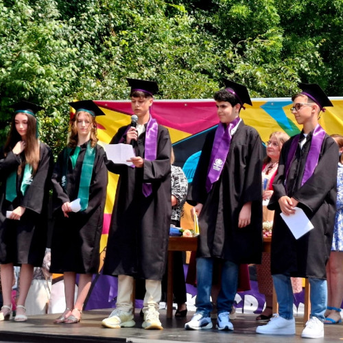 Ceremonie de final de an la școala Remus Opreanu: emoții și premii pentru elevi