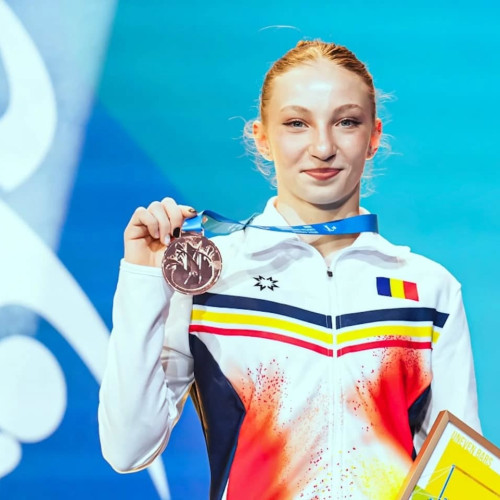 Ana Barbosu, a câștigat medalia de bronz la paralele în cadrul Campionatelor Europene de la Leipzig
