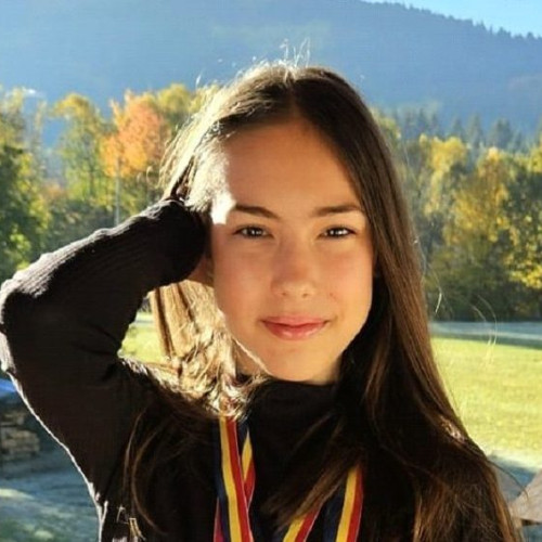 Maria Cristiana Croitoru-Milica, eleva din Constanța și campioană la karate shotokan, a reușit să cucerească numeroase medalii și titluri naționale și internaționale la sportul pe care l-a descoperit pe neașteptate. Potrivit ziarului amprenta.ro, sportiva de 11 ani are o carieră impresionantă, fiind legitimată la Clubul Sportiv Tomis Karate, unitate din pepiniera clubului Farul Constanța.