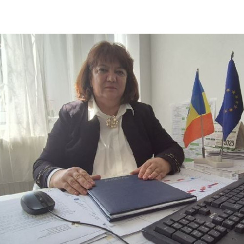 inconjurată de amintiri și provocări, o educatoare din constanța marchează peste 40 de ani de carieră
