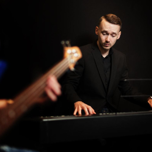 spectacol artistic dedicat tinerilor artiști din județul Constanța