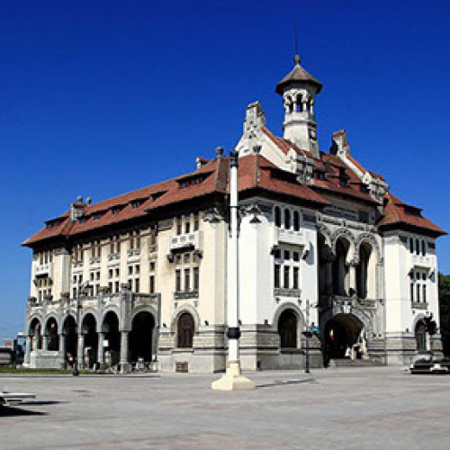 Tur ghidat pentru copii la statuia Lupoaicei din Constanța