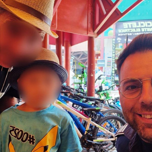 copil dispărut în piața moldovei, găsit după mai puțin de 7 minute