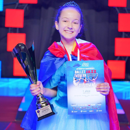 Tânăra balerină din Răcari, Daria Sandu, aduce medalii de aur la Campionatul European de balet IDO