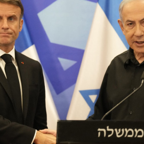 Președintele Francez, Emmanuel Macron, a anunțat că Franța va participa la &quot;operațiuni de protecție și apărare&quot; ale Israelului în cazul în care Iranul va efectua represalii. El a declarat vineri, într-o conferință de presă, că Franța este pregătită să susțină Israelul în această situație, dacă va fi în măsură să facă acest lucru.