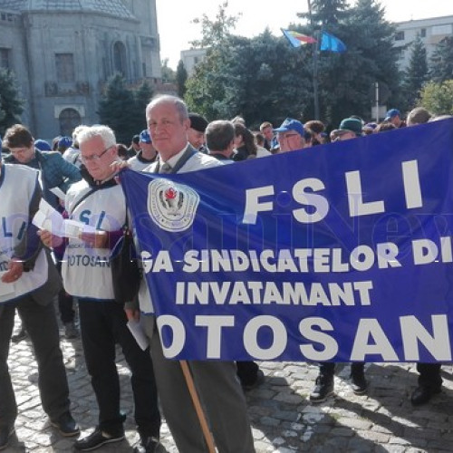 Cadrele didactice din Botoșani reiau protestele în sistemul de învățământ