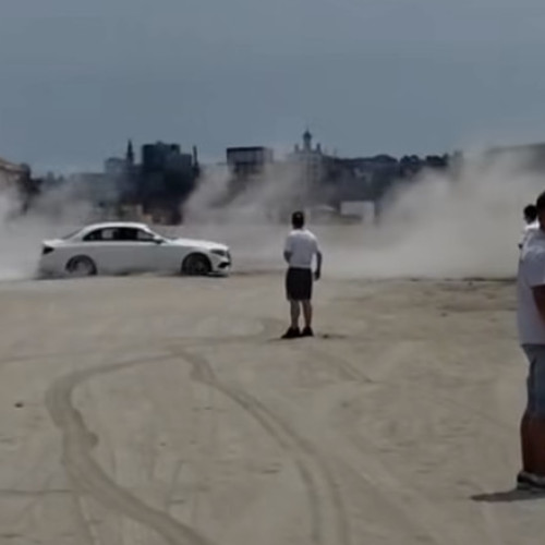 Bărbat amendat pentru drifturi pe plaja din Constanța