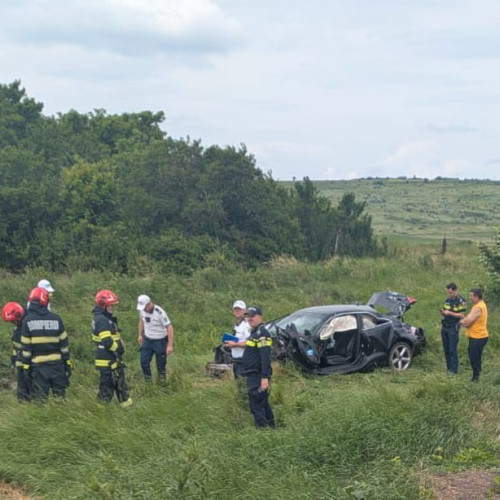 accident între tren și autoturism în Mascăteni, o persoană rănită