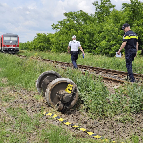 Accident feroviar în localitatea Mascăteni: o femeie a fost grav rănită după impactul dintre tren și autoturism