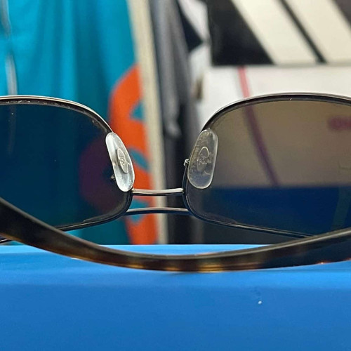 Tânără prinse făcând furt din magazine de lux în Alba