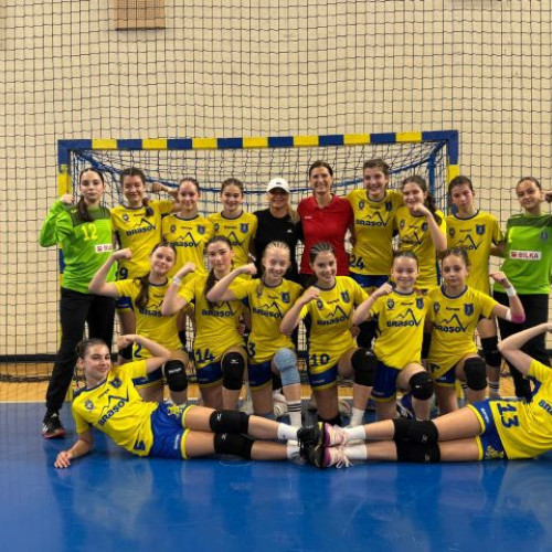Corona Brașov junioare 4 se califică în finala Campionatului Național de handbal