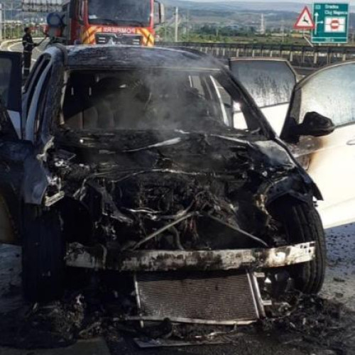Incendiu pe autostrada A3 în zona bifurcației spre Alba și Mureș