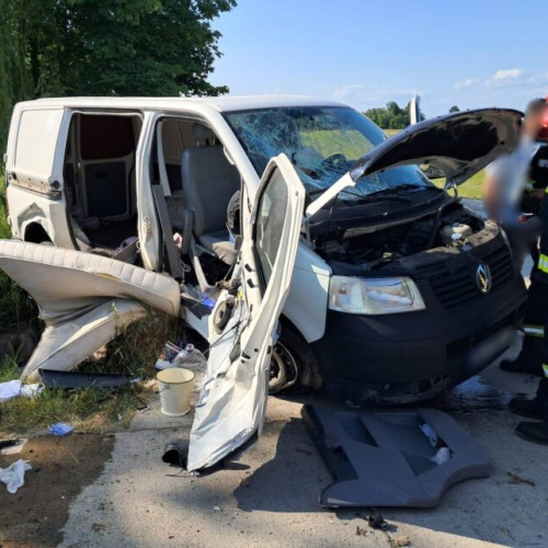 Patru adolescenți răniți într-un accident rutier în Voitinel