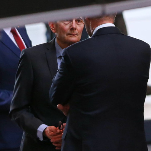 Social-democrați de rang înalt din Germania contestă politica externă a guvernului la Berlin