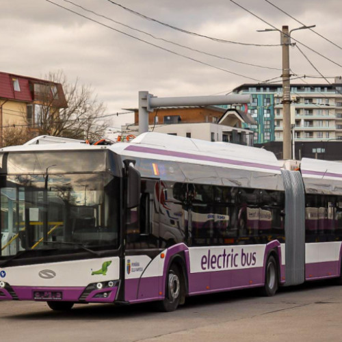 Primarul Emil Boc anunță achiziția a 22 de autobuze electrice articulate pentru Cluj