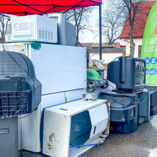 Campanie de colectare a deșeurilor electrice în Poiana Mărului