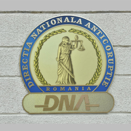 Percheziții la biroul de resurse umane al Primăriei Iași în cazul suspiciunilor de angajări aranjate