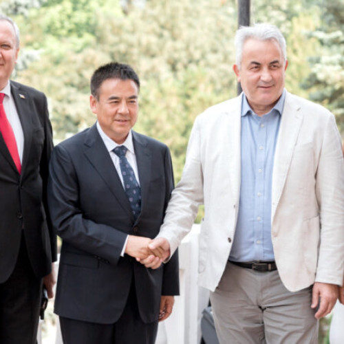 colaborare culturală între județul hunedoara și provincia shaaxi din china