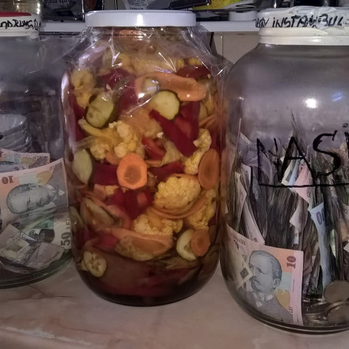 Focar de toxiinfectie alimentară în Neamț: firma suspectată de legături cu incidentul