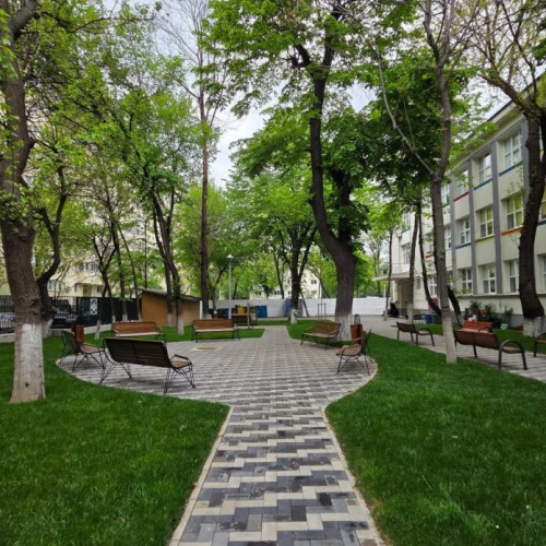 Curtea școlii gimnaziale nr. 39 a fost modernizată complet