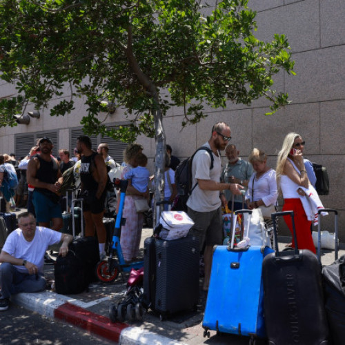 Grecia a evacuat miercuri 105 de cetățeni eleni și membri ai familiilor lor din Israel, potrivit AFP, citată de Agerpres. Operatiunea s-a desfășurat prin Egipt, în contextul escaladării conflictului dintre Israel și Iran. Grecii au transportat persoanele evacuate de la Sharm el-Sheikh, în Egipt, către Atena, la bordul unor avioane C-130 și C-27 ale forțelor aeriene elene, conform comunicatului Ministerului de Externe al Greciei.