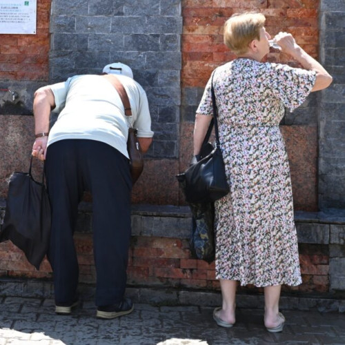 Primăria Sectorului 2 asigură hidratarea cetățenilor în sezonul cald