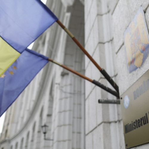 Negocierile dintre partide pentru formarea noului guvern continuă cu tensiuni și perspective diferite, în timp ce liderii încearcă să ajungă la un compromis. Ionuț Pucheanu, vicepreședinte PSD, afirmă că, după recentul final al negocierilor, dacă vrem să continuăm, trebuie să înțelegem că trebuie să facem concesii din ambele părți, menționează digi24.ro.