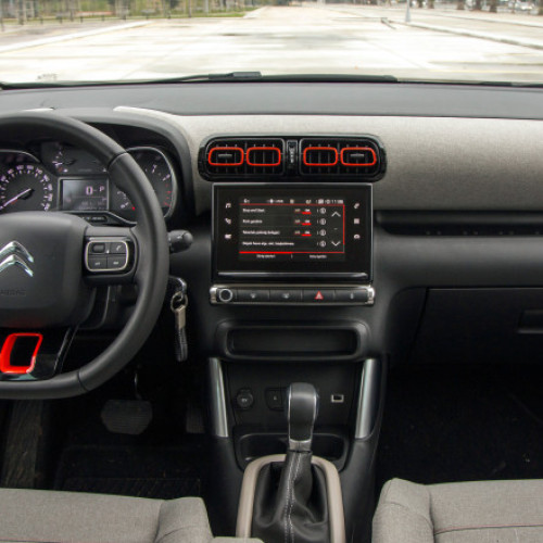 Testare la nivel european după tragedie provocată de airbag-urile Takata în Franța