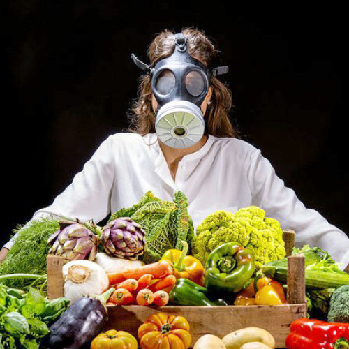 Alimentele contaminate cu pesticide, o problemă tot mai gravă în România și pe plan intern