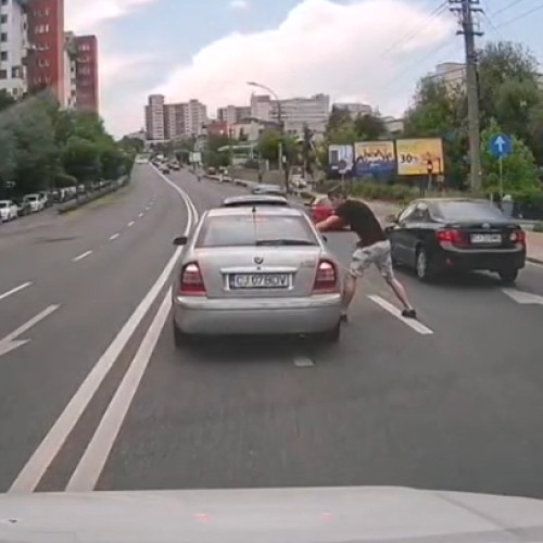 conflict între doi șoferi pe strada Observatorului, Cluj-Napoca
