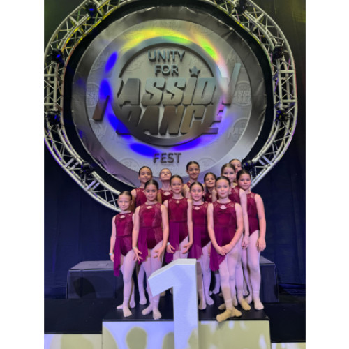 Dansatori din Oradea, performanță internațională la festivalul de dans Szigetszentmiklos