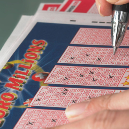 Ce se intampla dupa ce castigi la loto? Povestea unor norocosi și sfaturi pentru gestionarea banilor