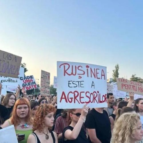 Protest în Piața Victoriei pentru stoparea violenței împotriva femeilor
