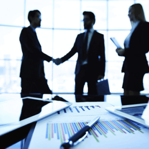 Criza politică și economică din România a crescut ratele dobânzilor și a afectat cursul leului