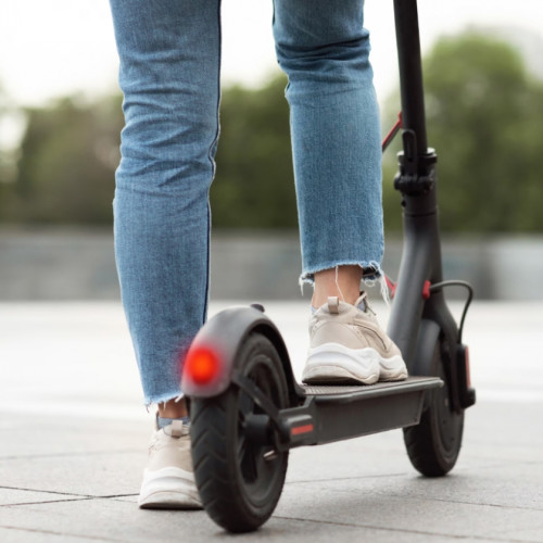 Fata de 16 ani lovită de taxi în apropierea zonei Spicu