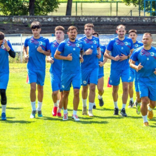 FC Corvinul Hunedoara a anunțat transferurile lui Fabio Blaga și Florin Ilie